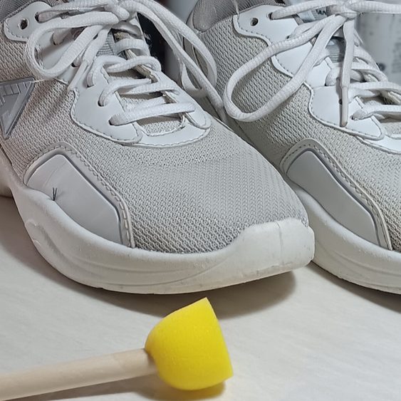 shella-laundry-Skecher-aerostreet